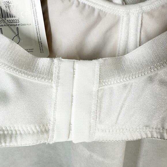 Amoena Helena 44025 Soft Cup Mastectomy Wireless Bra Size 40DD White Nude - Picture 9 of 9